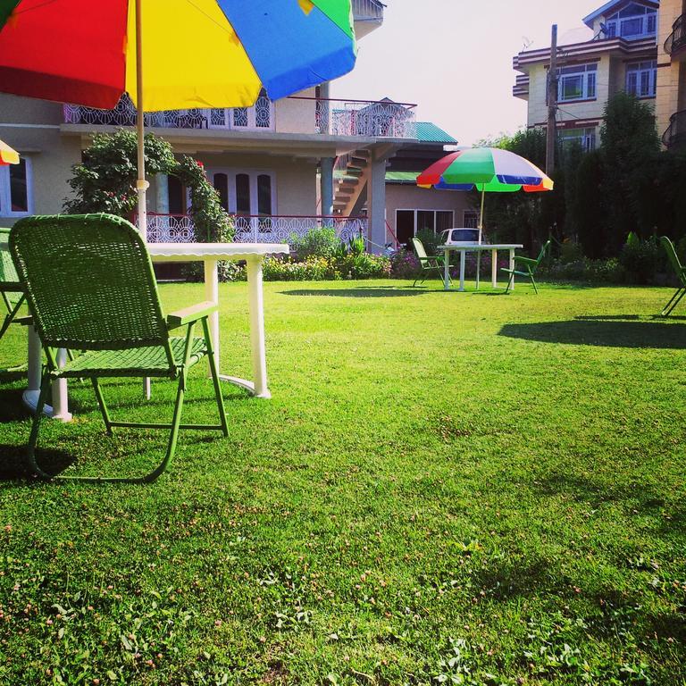 Ikraam Inn Bed & Breakfast Srinagar  Exterior photo